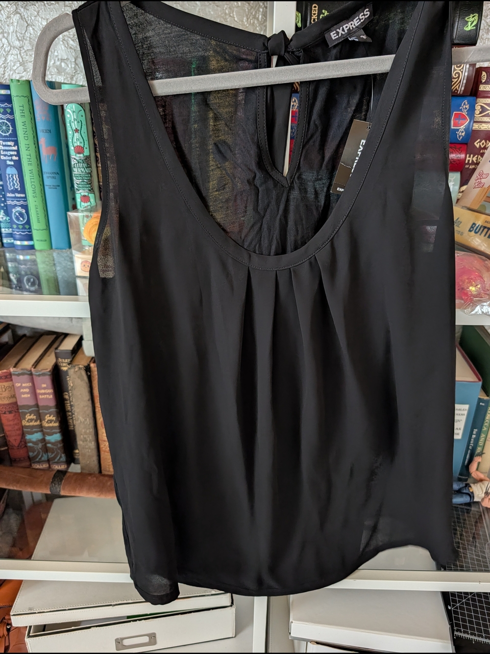 Express Black Sleeveless Pleated Scoop Neck Blouse